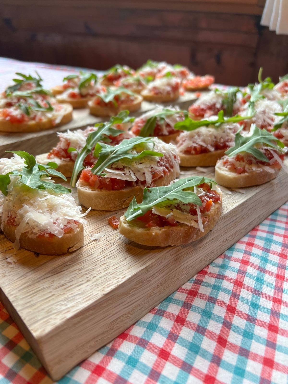 mys-6-Gänge-Menü und Live-Musik der Jungen Mayrhofner auf der Grawandhütte-Brötchen