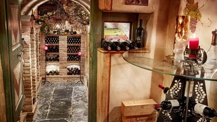 mys-Premium Wine Tasting at Hotel Neue Post-Hotel Neue Post / Familie Pfister KG - csm_npm15_0363_2e5f643500.jpg