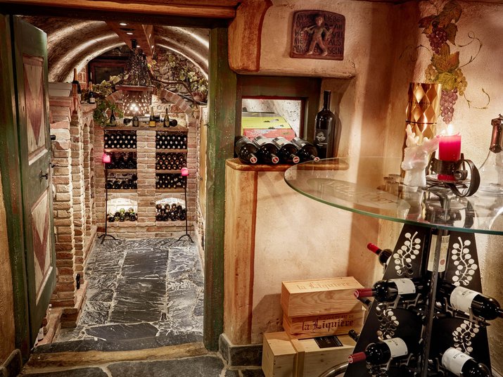 mys-Premium Wine-Tasting im Hotel Neue Post-Hotel Neue Post / Familie Pfister KG - csm_npm15_0363_2e5f643500.jpg