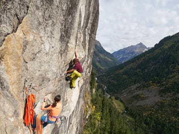 pixxio-mehrseillängen-klettern ©Michael Meisl