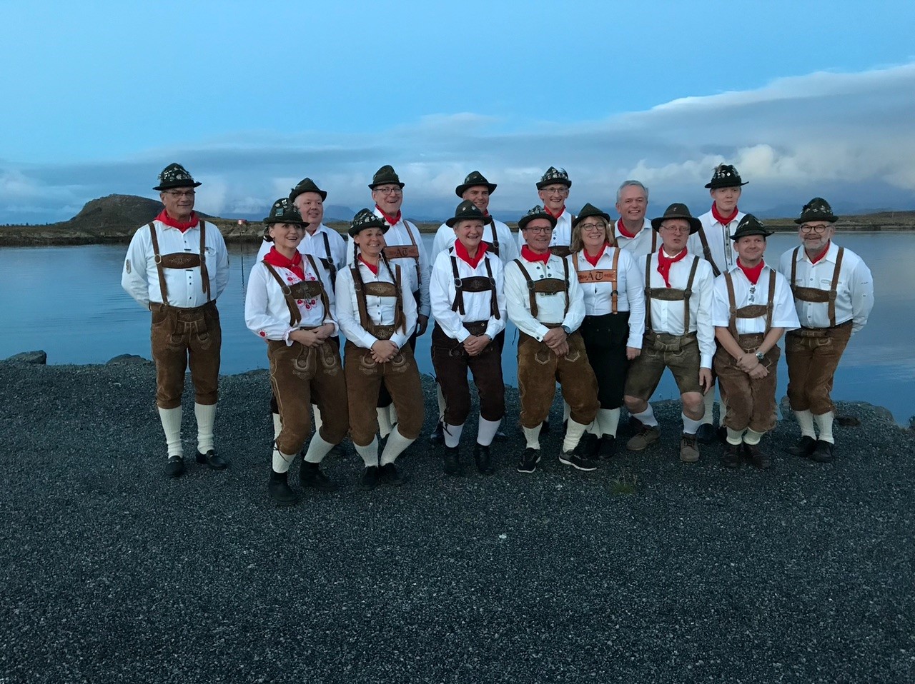 mys-Gastkonzert Asenhagen Tyrolerorkester - Musikpavillon Mayrhofen-Asenhagen Tyrolerorkester