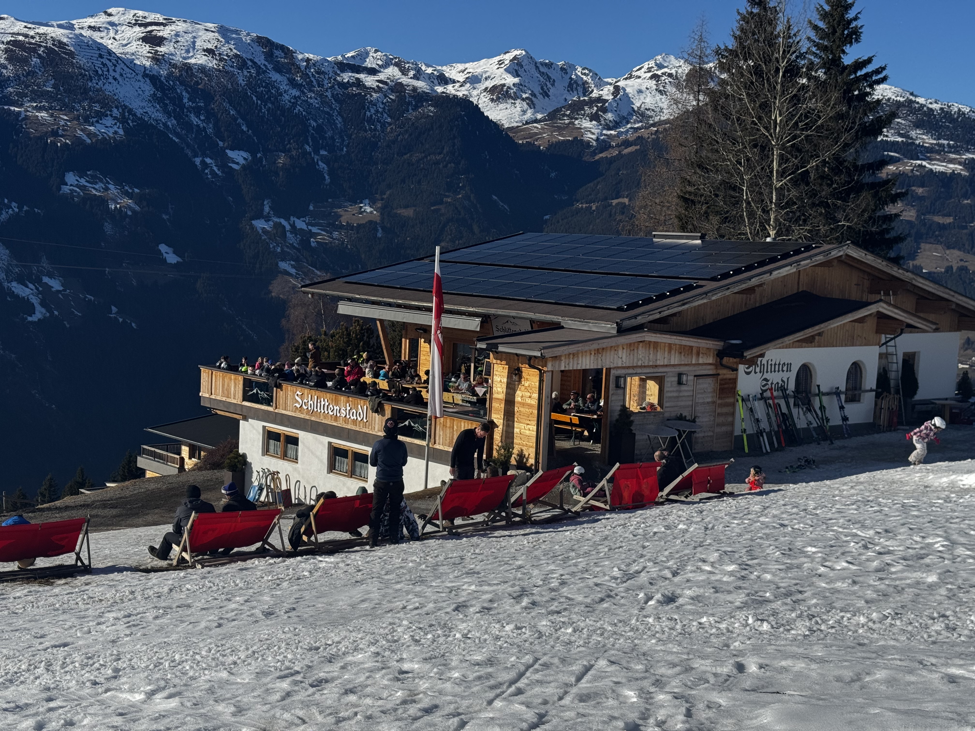 Schlittenstadl im Winter