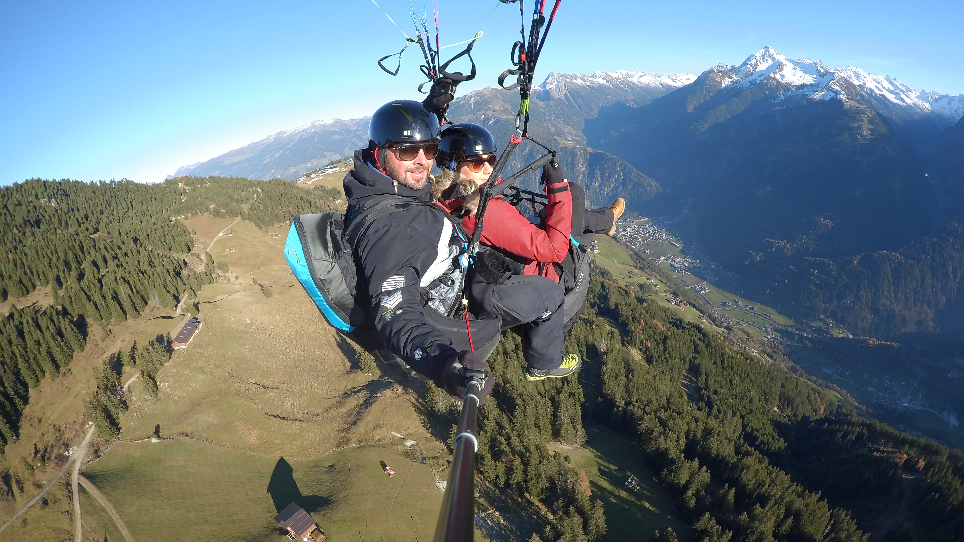 Tandem Flight - Fly Wine & Dine with Tandem Adventure Mayrhofen