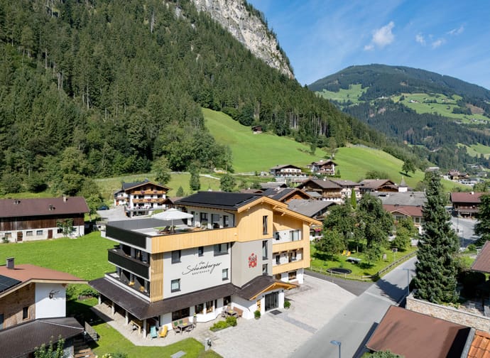 feratel-Landhaus & Gästehaus Schneeberger / Walchenhof - Gaestehaus_Schneeberger_Burgstall_362_Mayrhofen_08