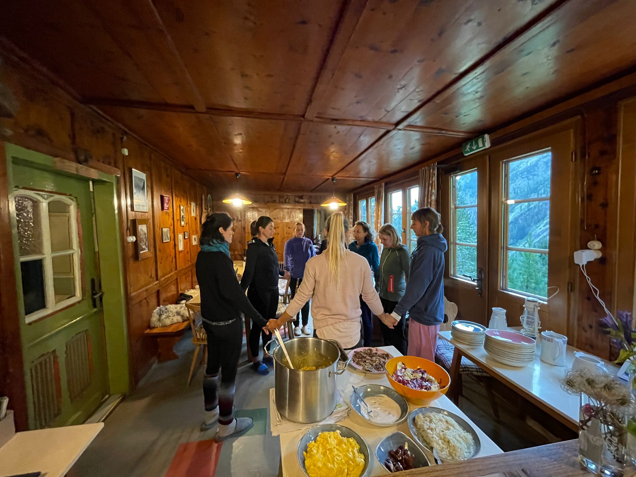 mys-GrawandYoga Retreat mit Daniela Gwiggner auf der Grawandhütte-Yogaretreat auf der Grawandhütte