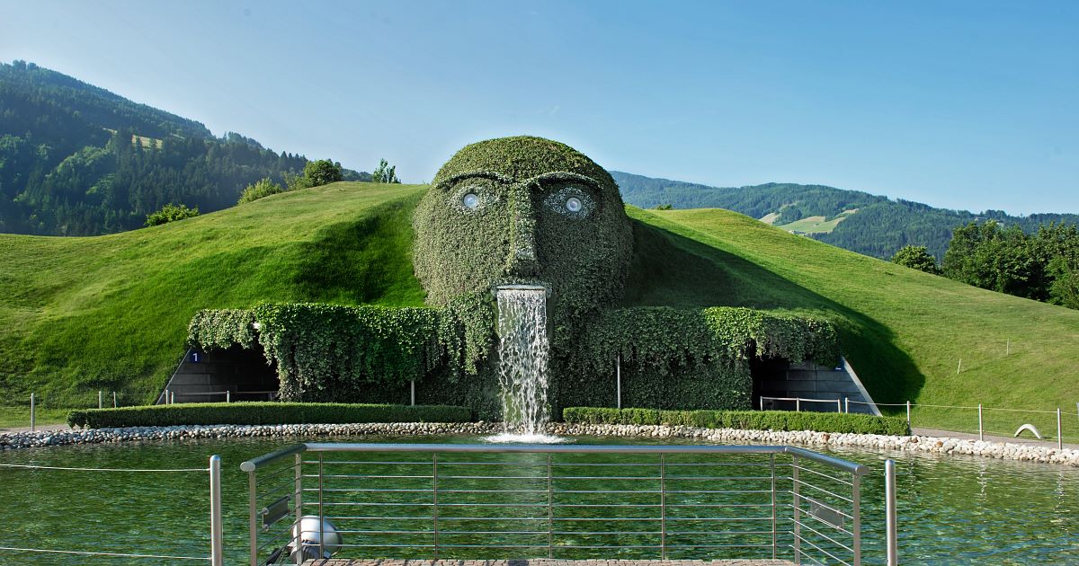 mys-AusflugsShuttle Swarovski Kristallwelten mit Taxi Kröll-swarovski-kristallwelten-head-of-the-giant-c-swarovski-kristallwelten.jpg