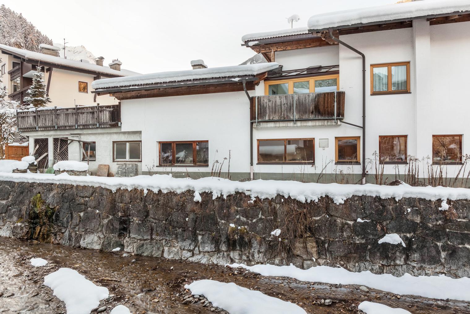 feratel-außen_bach1