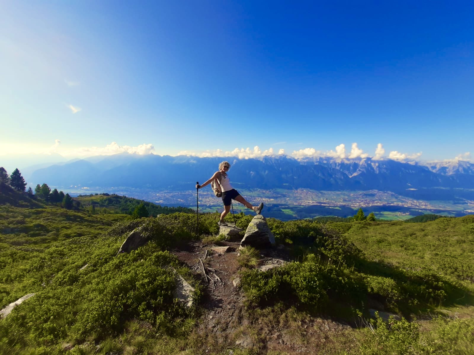 Schwungvoll durch die Berge
