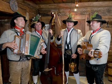 mhf-tradition-brauchtum-kloepfelsinger-foto-norbert-freudenthaler ©Norbert Freudenthaler