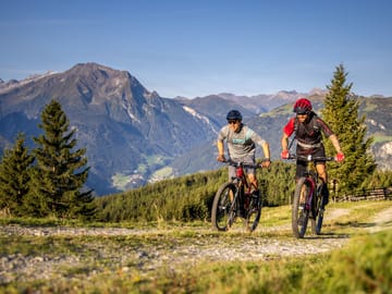 mhf-sommer-action-centurionbike-biken-zillertal-foto-zillertaltourismus-daniel-geiger ©Zillertal Tourismus - Daniel Geiger