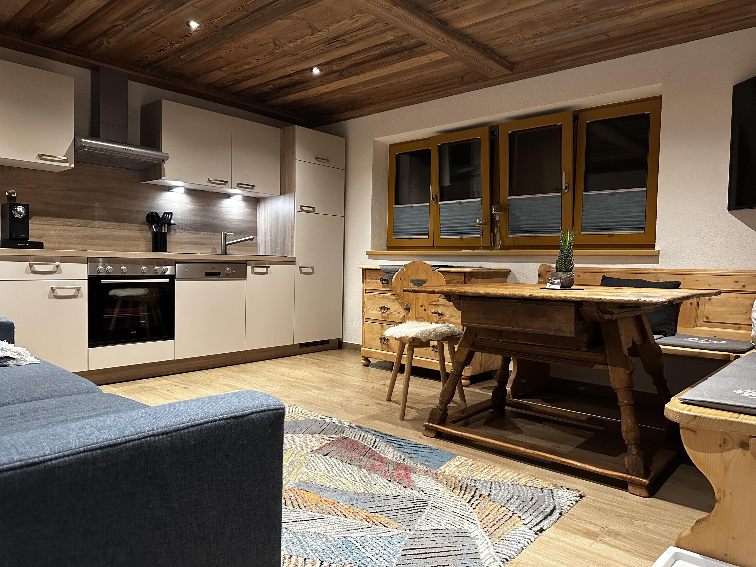 feratel-Ferienwohnung Bergzua - Wohnküche