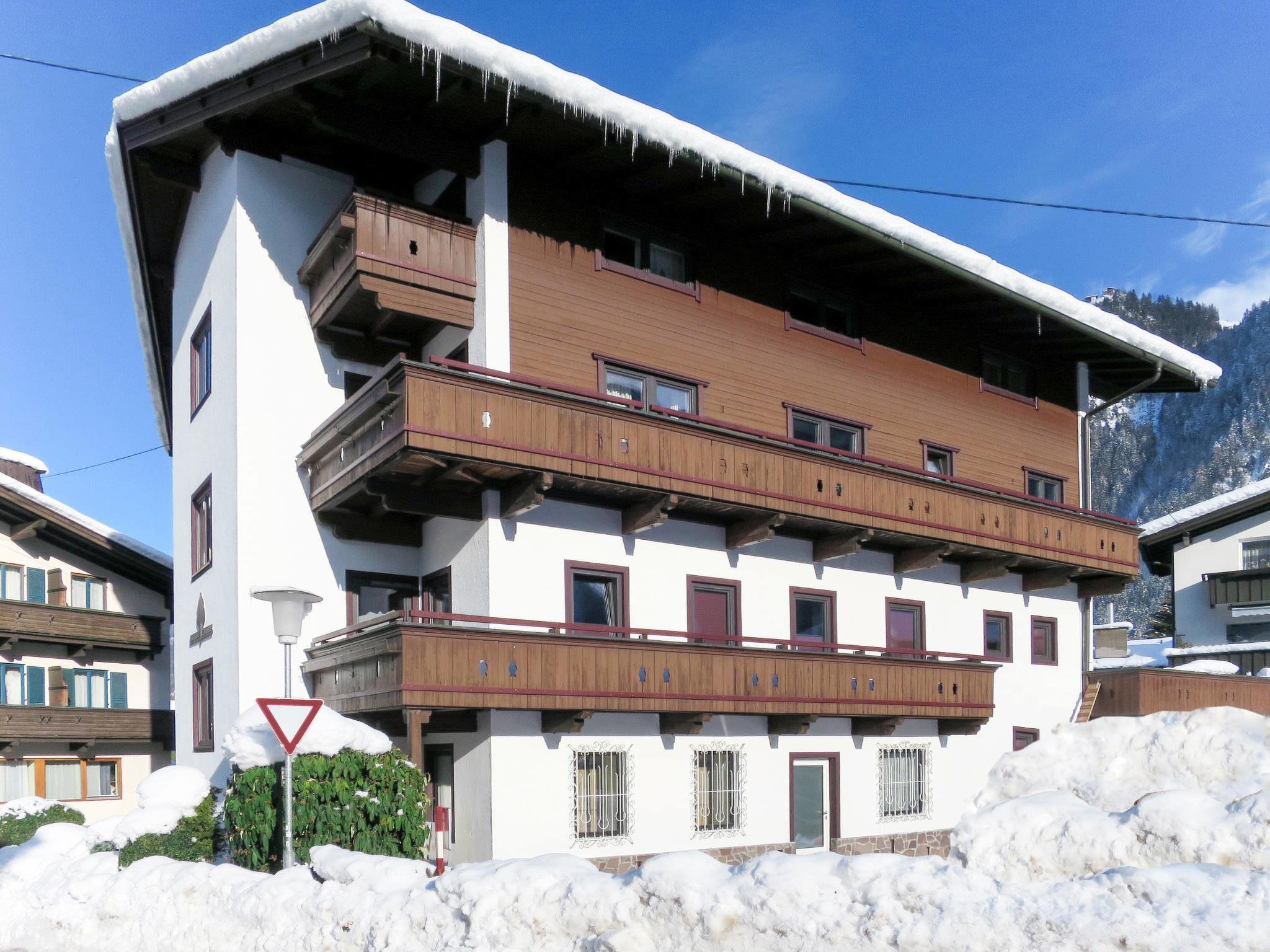 feratel-Appartements Sandhofer - Appartementhaus Mayrhofen im Winter
