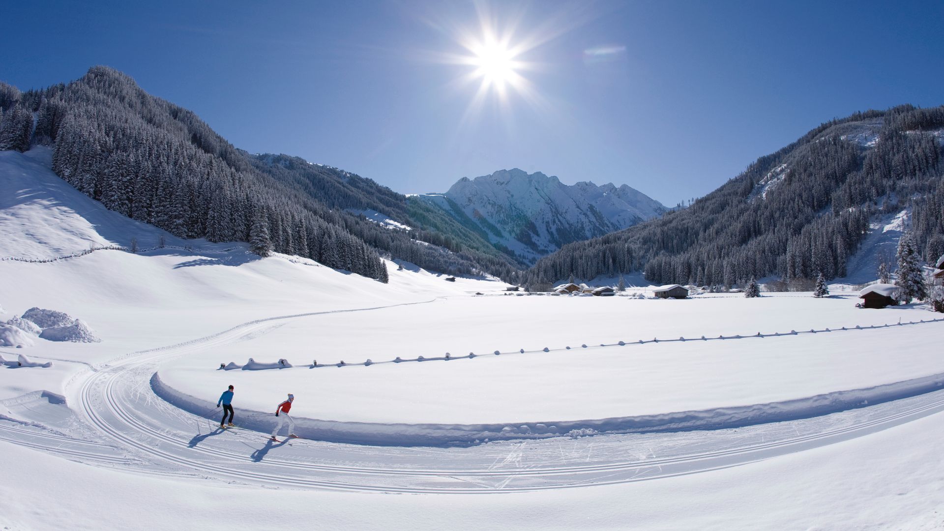 Cross-country skiing on the extensive trails in the Zillertal.