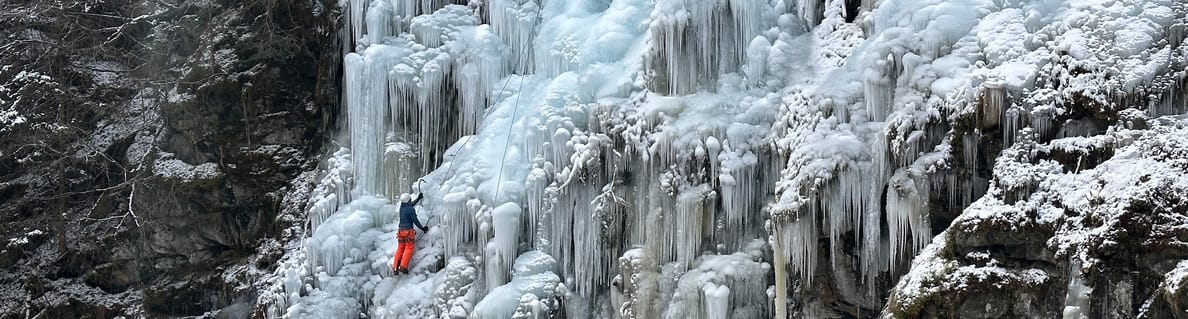 mhf-eiskletterpark-zillertal-eisklettern-ginzling-foto-oesterreichischer-alpenverein-sektion-zillertal-christoph-garber.jpg mhf-eiskletterpark-zillertal-eisklettern-ginzling-foto-oesterreichischer-alpenverein-sektion-zillertal-christoph-garber.jpg