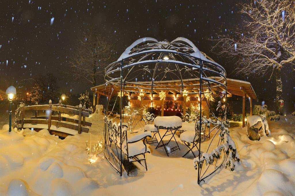 feratel-Hotel Edenlehen - Wintergarten & Lounge