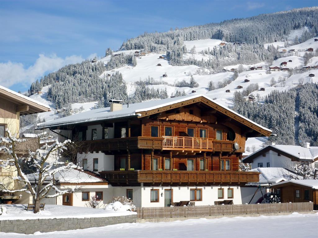 feratel-Ferienwohnungen Johanna - Johanna Wechselberger Winteransicht 4