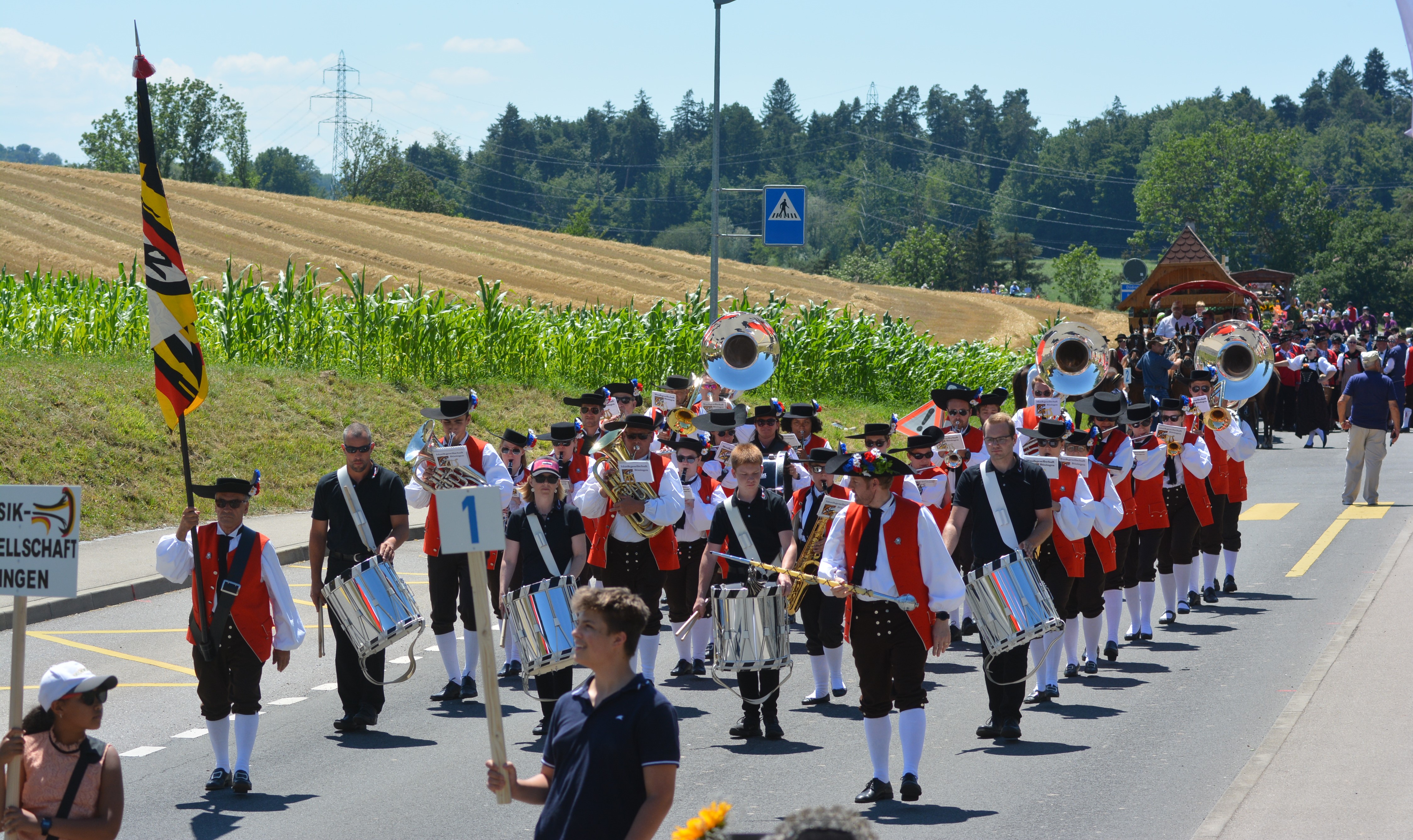 mys-Guest concert by the Bösingen Music Society at the music pavilion Mayrhofen-MG Bösingen mit Tracht