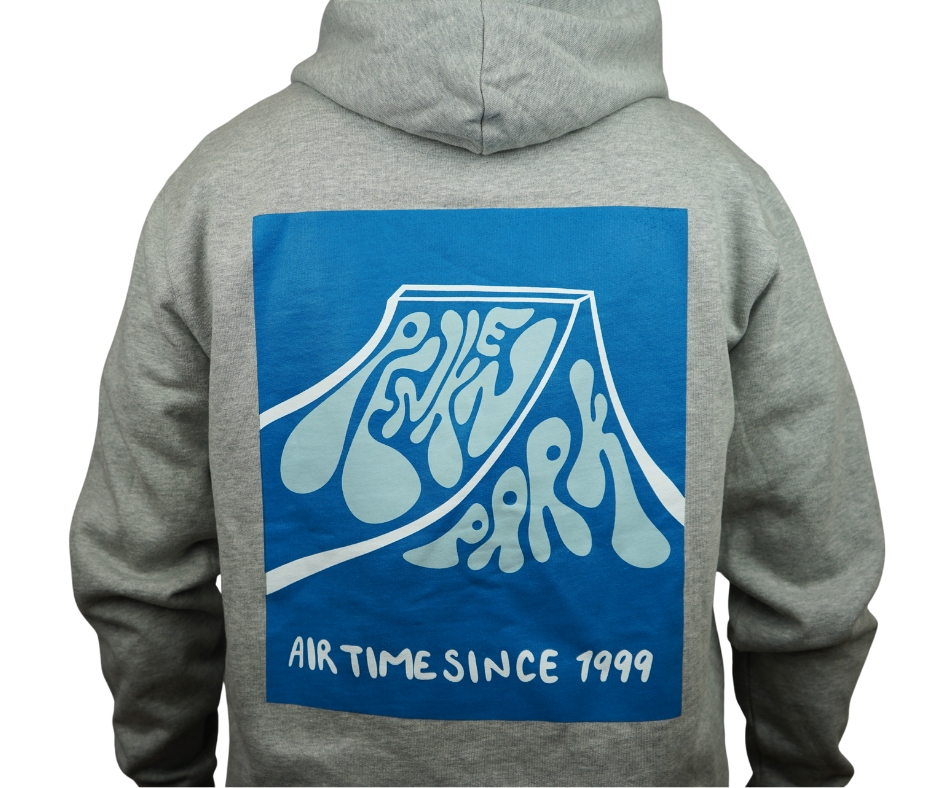 Mountopolis PenkenPark Hoodie with print in grey