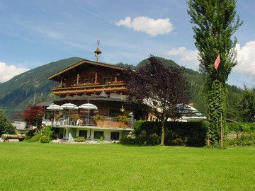 mys-Almabtrieb Festival with "Die Collis"-Stoanerhof