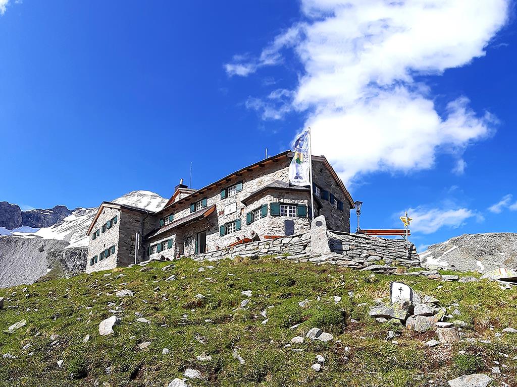 mys-Friesenberghaus 2.498m - Schlegeisspeicher-Media Upload