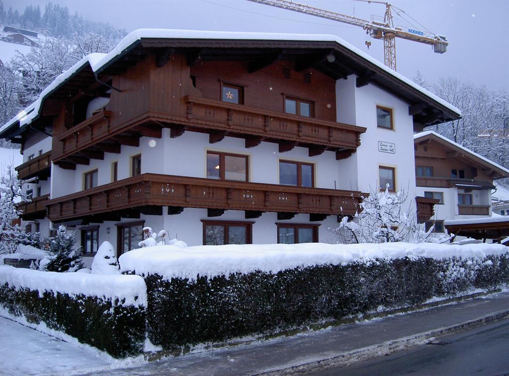 feratel-Breuss Peter und Elisabeth - Hausansicht-Winter