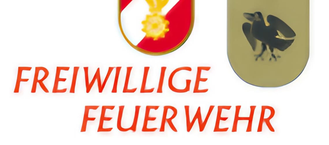 Das Bild zeigt das Logo der Gemeinde Ramsau im Zillertal sowie das Logo der Freiwilligen Feuerwehr Ramsau im Zillertal.