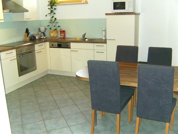 feratel-Appartement Gruber - Küche mit Esstisch