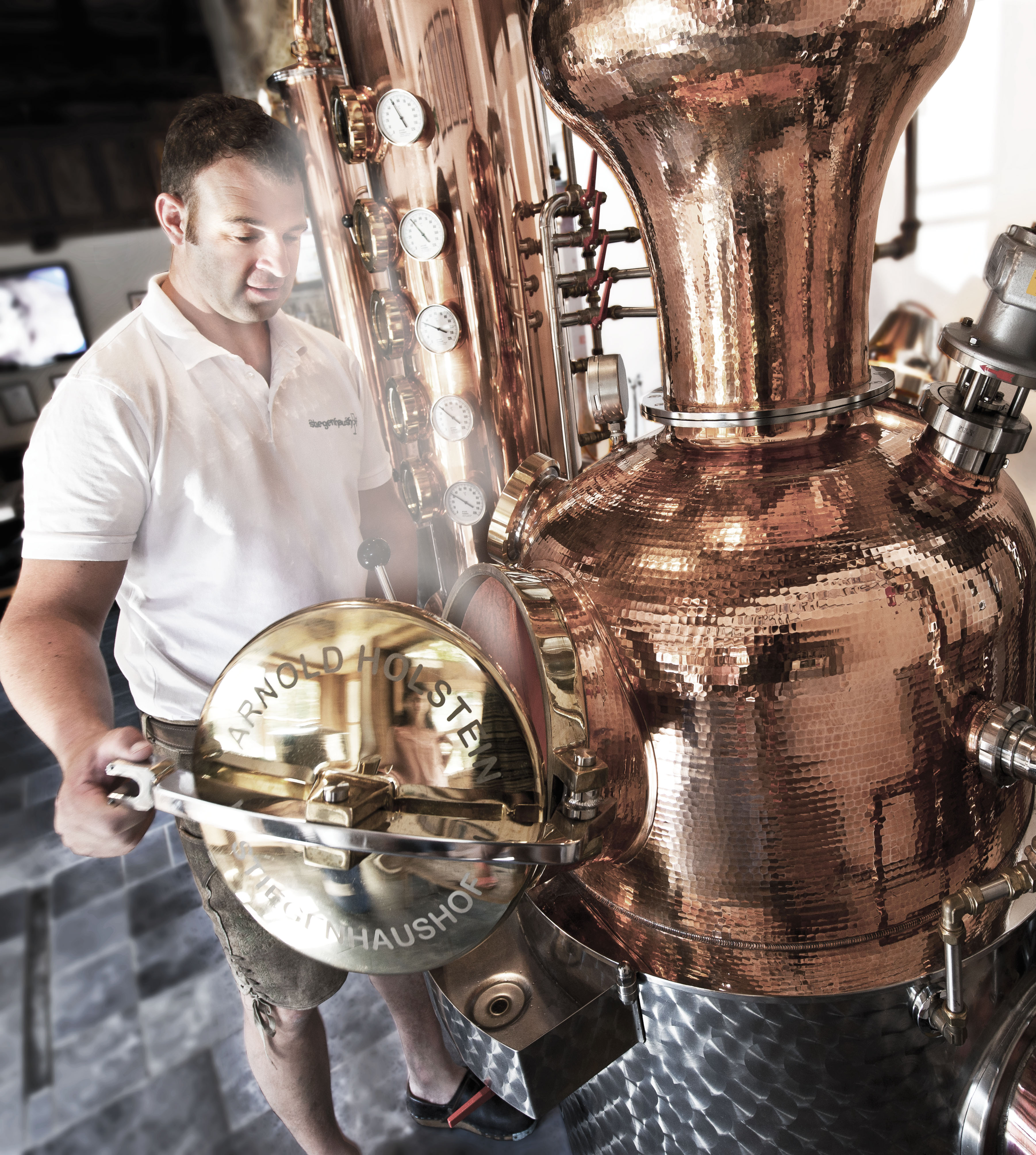 mys-Exploration tour of schnapps tasting STIEGENHAUSHOF-Schaubrennerei Stiegenhaushof KG - Stiegenhauser-Martin.jpg