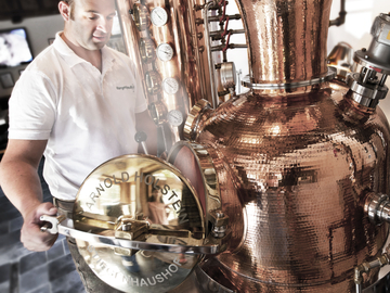 mys-Erkundungstour Schnapsverkostung Stiegenhaushof-Schaubrennerei Stiegenhaushof KG - Stiegenhauser-Martin.jpg