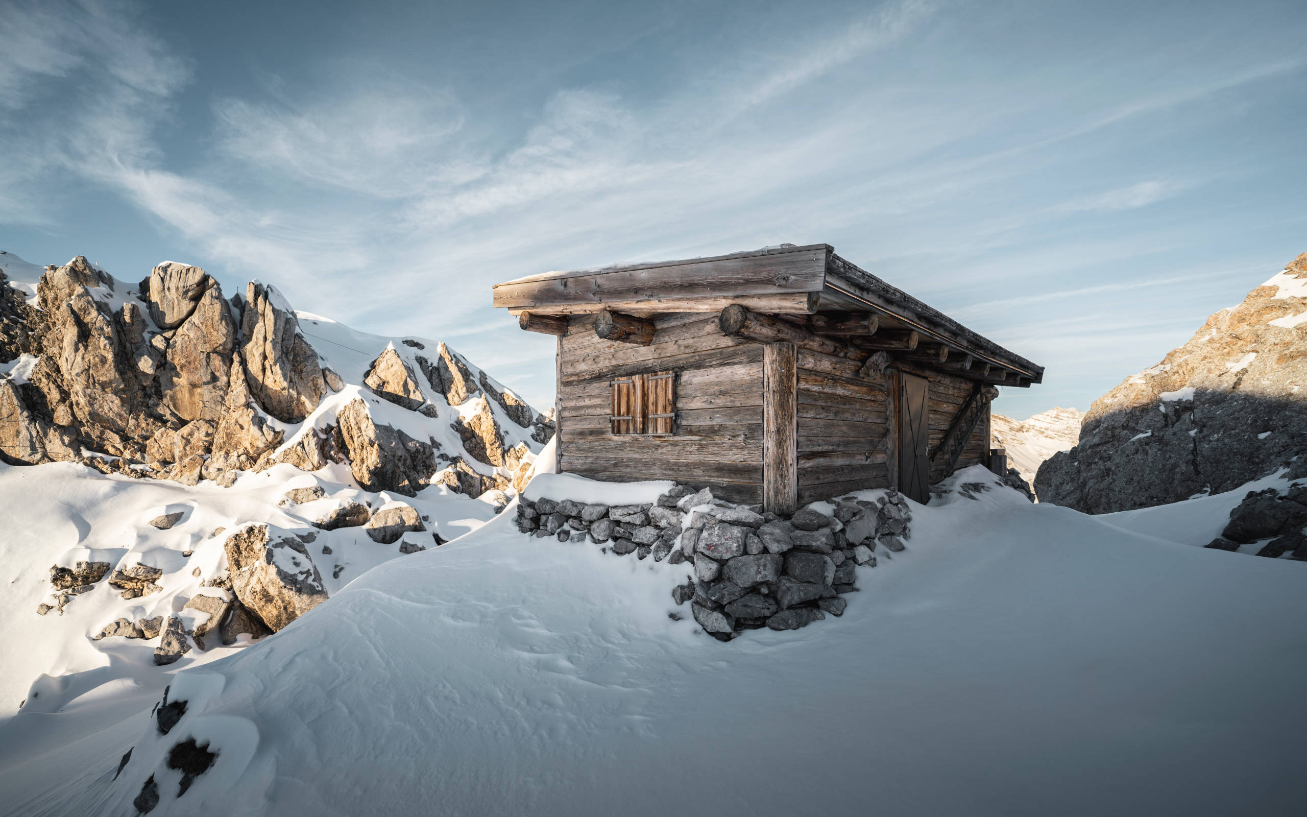Almhütte in den Alpen Winter