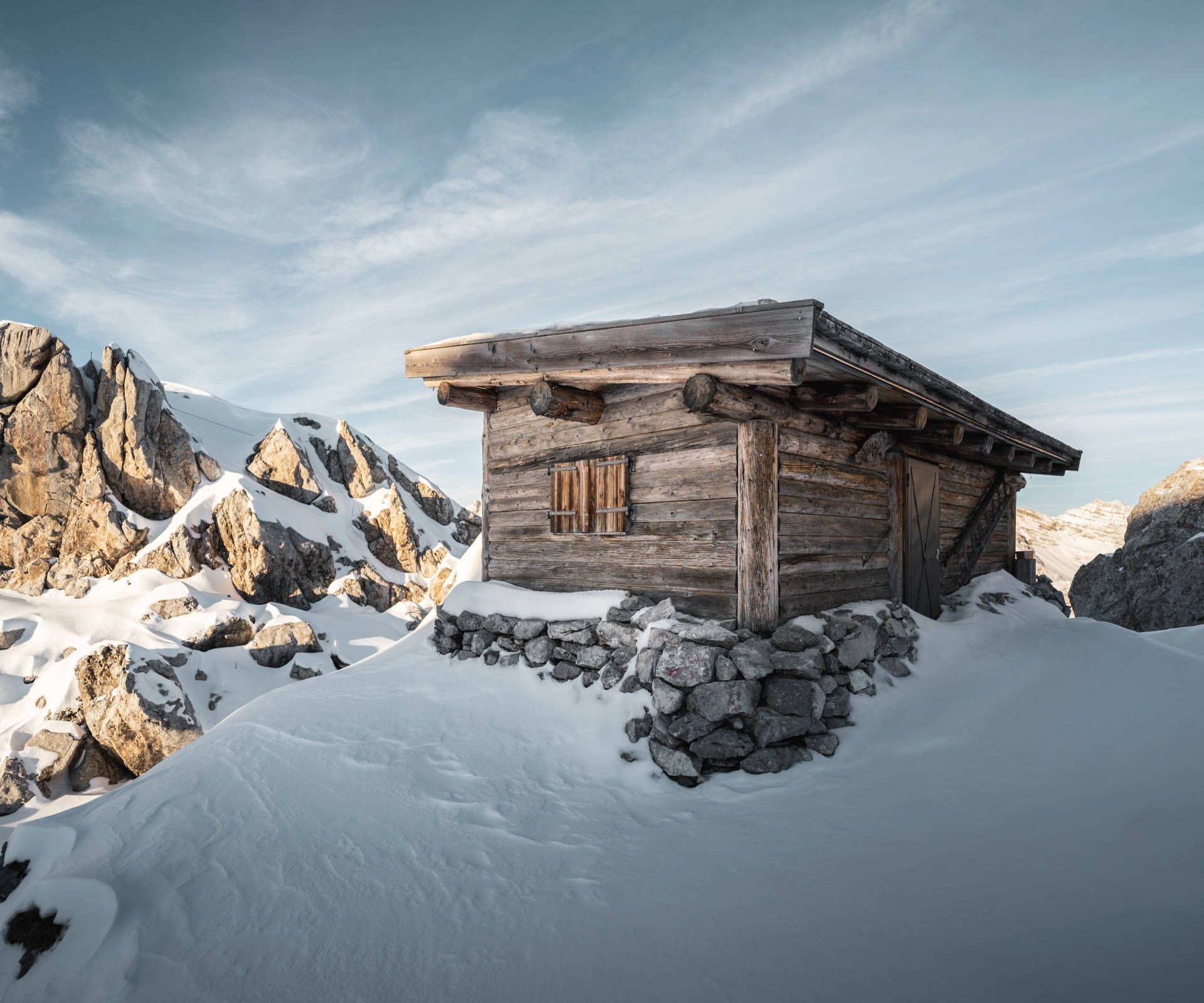 Almhütte in den Alpen Winter