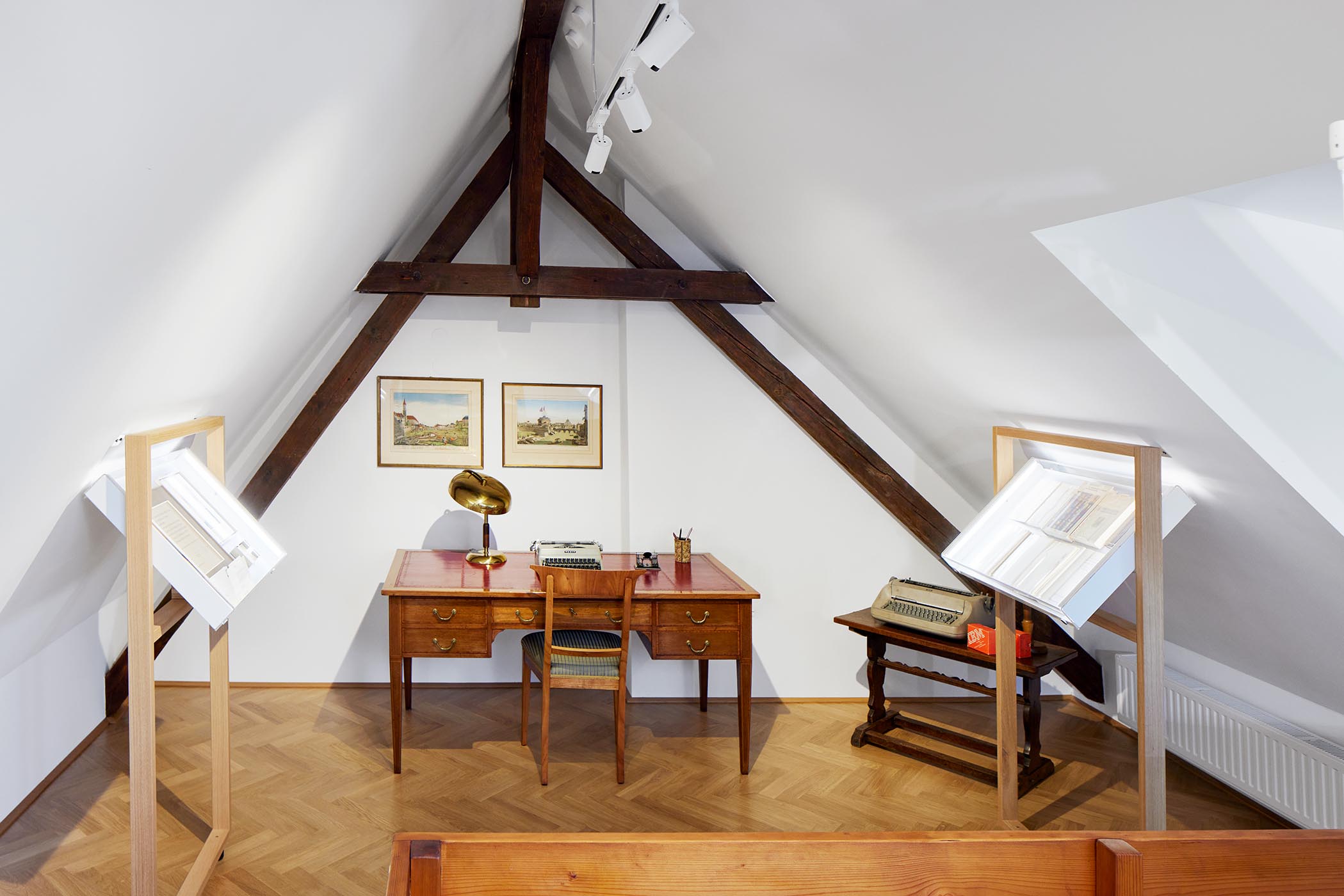 Innenansicht Ingeborg Bachmann Haus Arbeitsplatz 