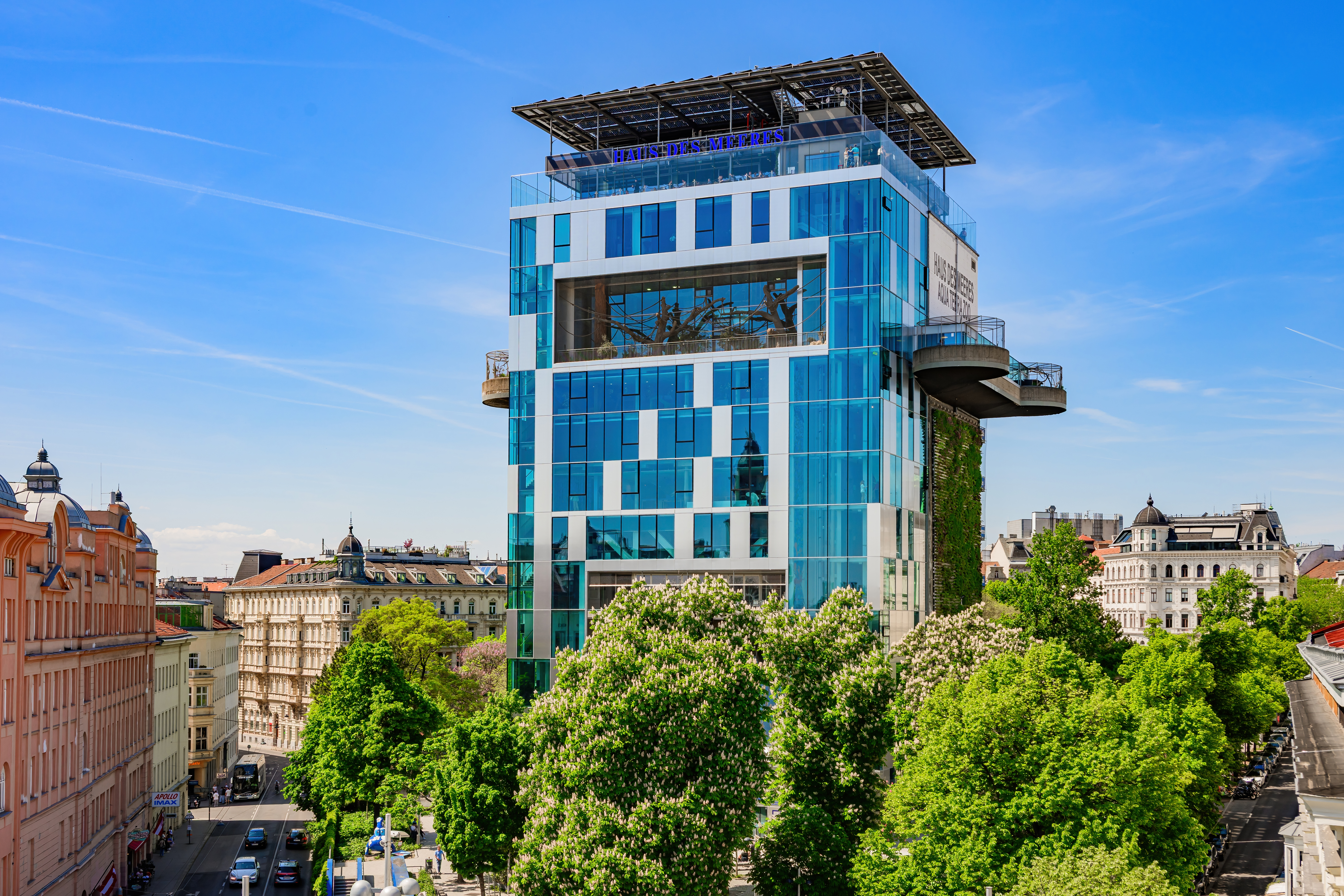 Exterior view by day