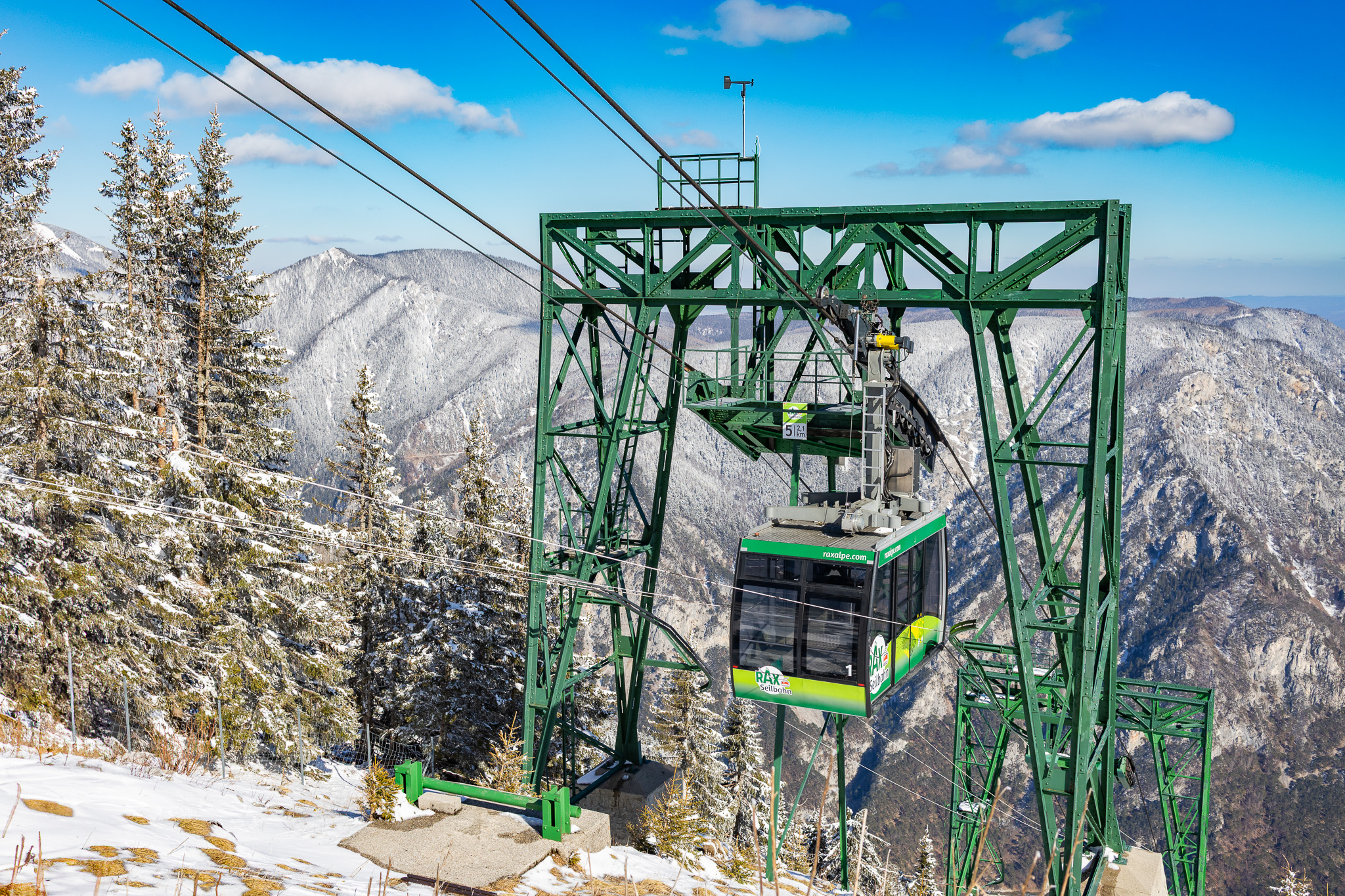 Winterwunderland Raxalpe_Höhenflüge für die Rax-Seilbahn