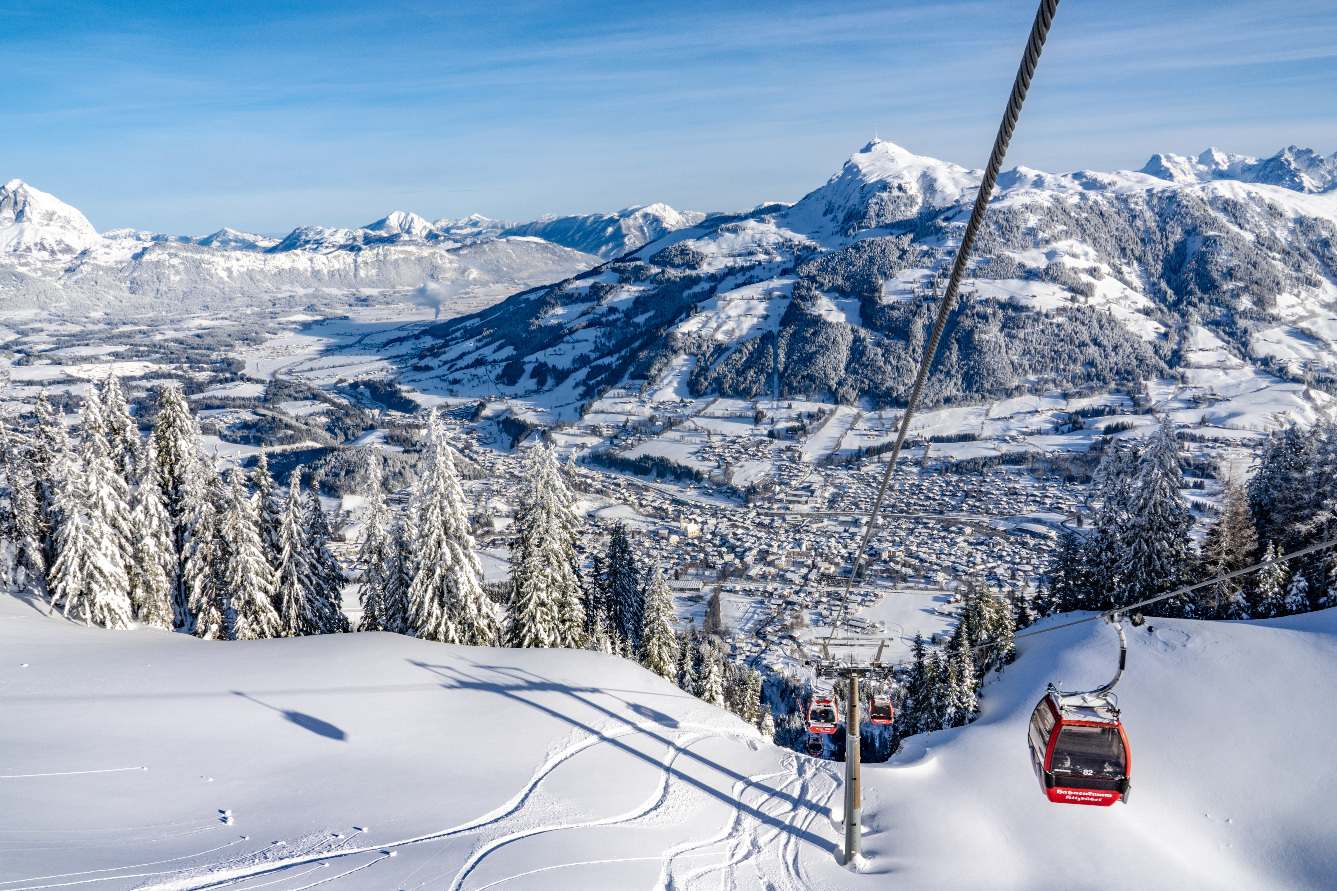 Landscape Ski area Hahnenkamm Winter Gondola