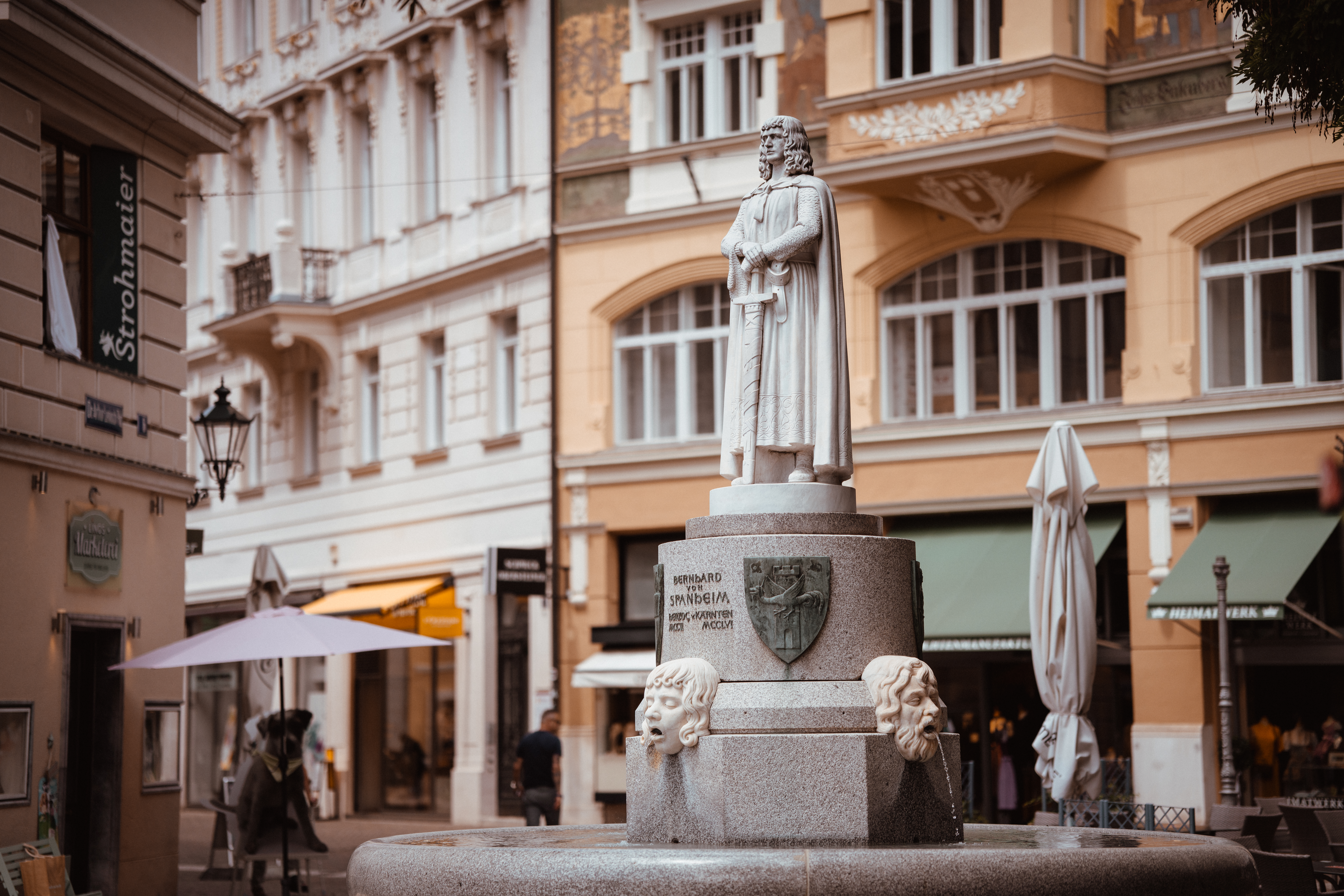 Statue in der Altstadt
