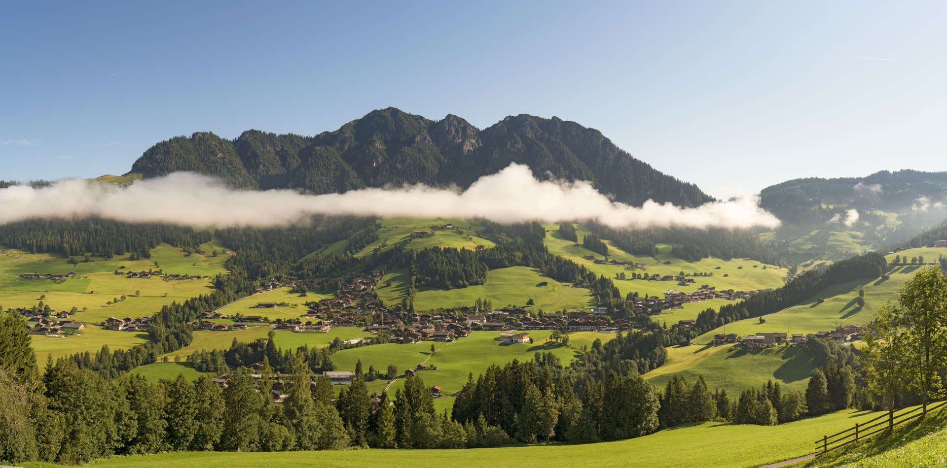 Blick auf Alpbach Wolken