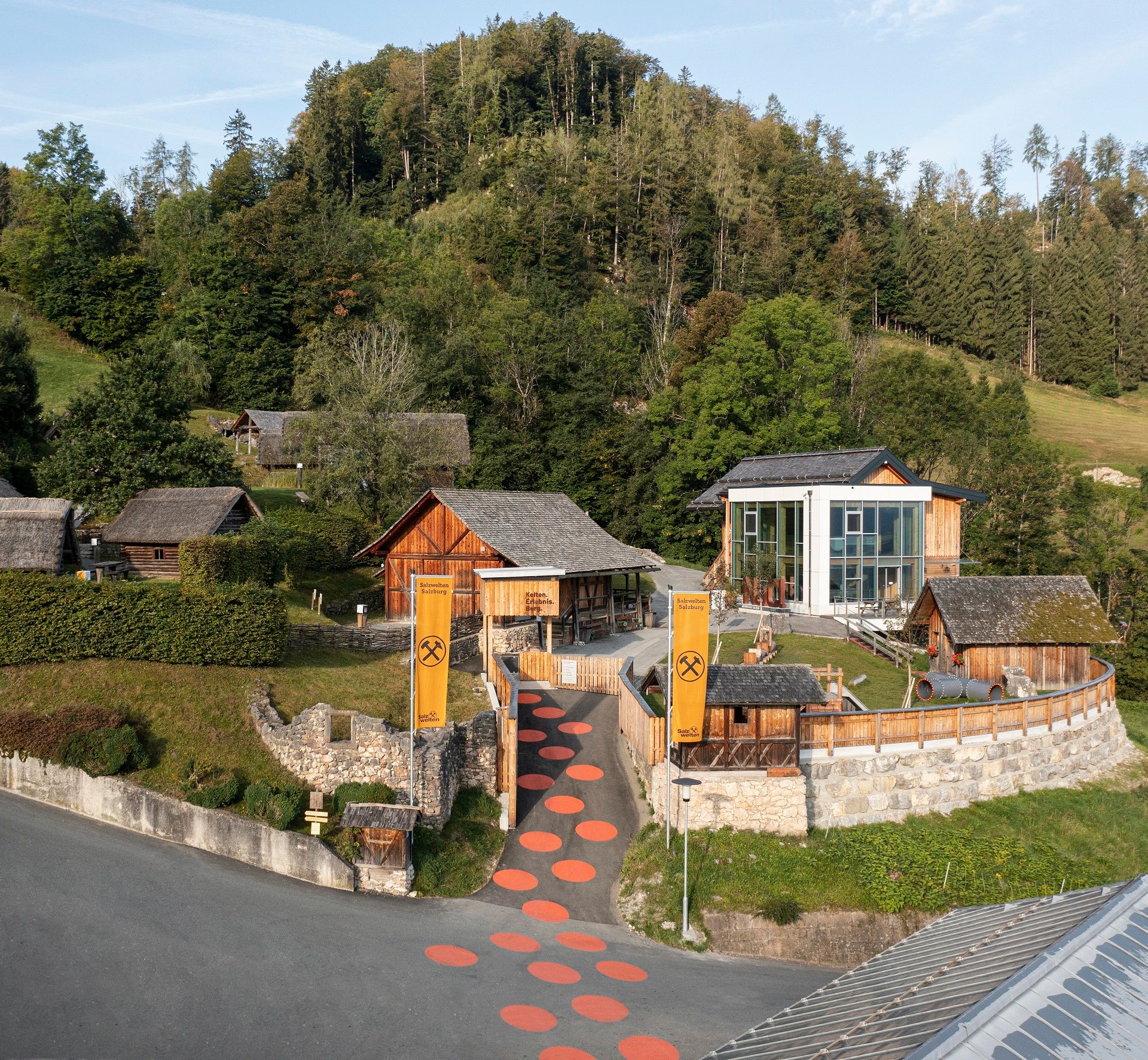 Eingang Kelten Erlebnis Berg
