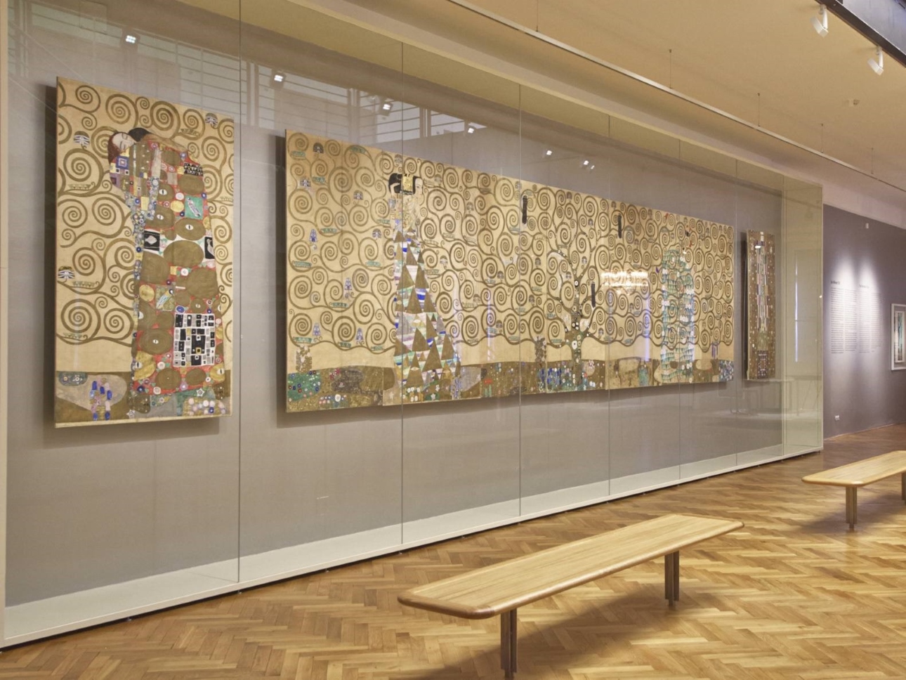 Display collection Vienna 1900