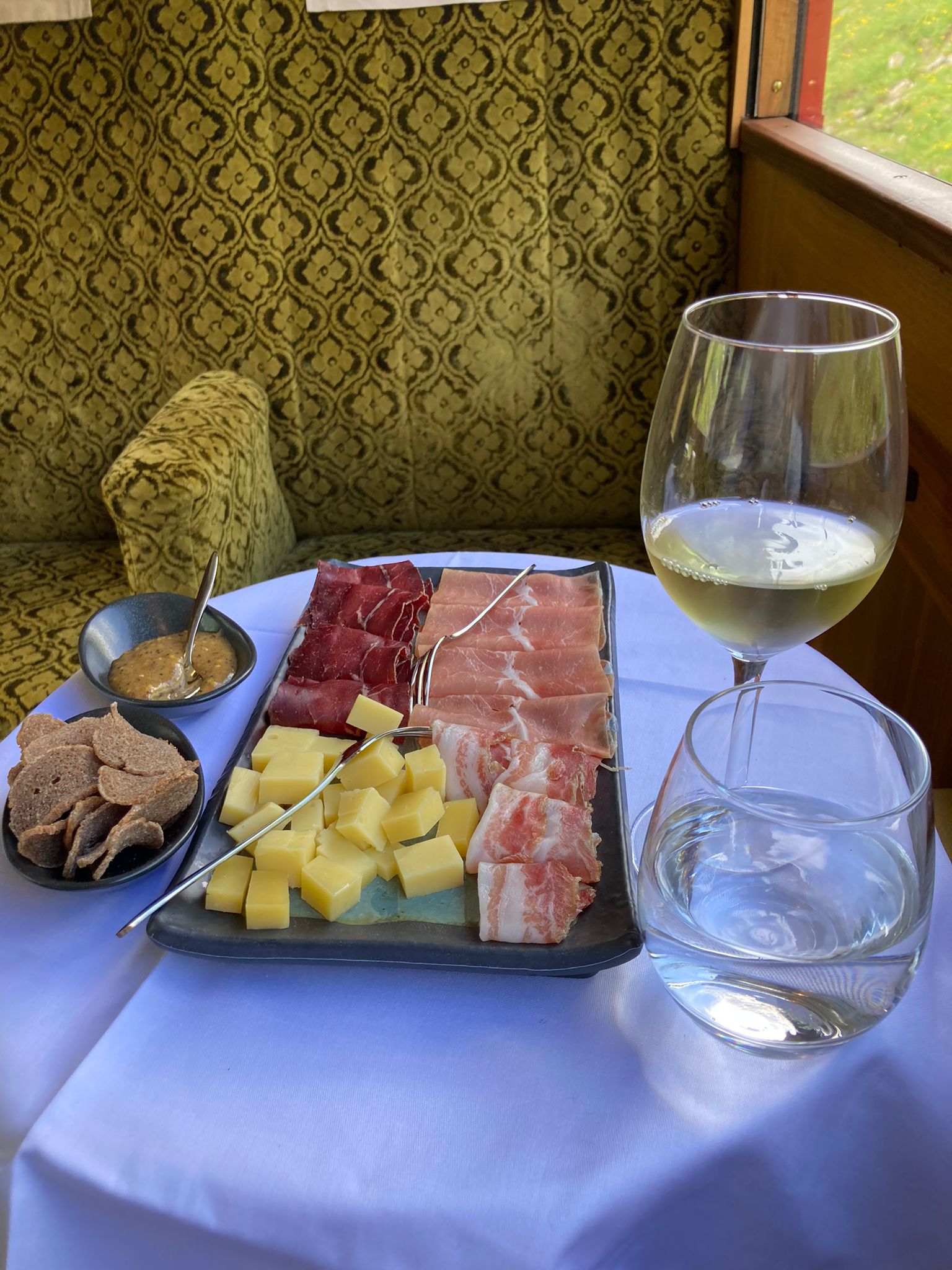 mys-Book a journey in Premium Class from Oberwald to Realp 2024-Premium Klasse Start