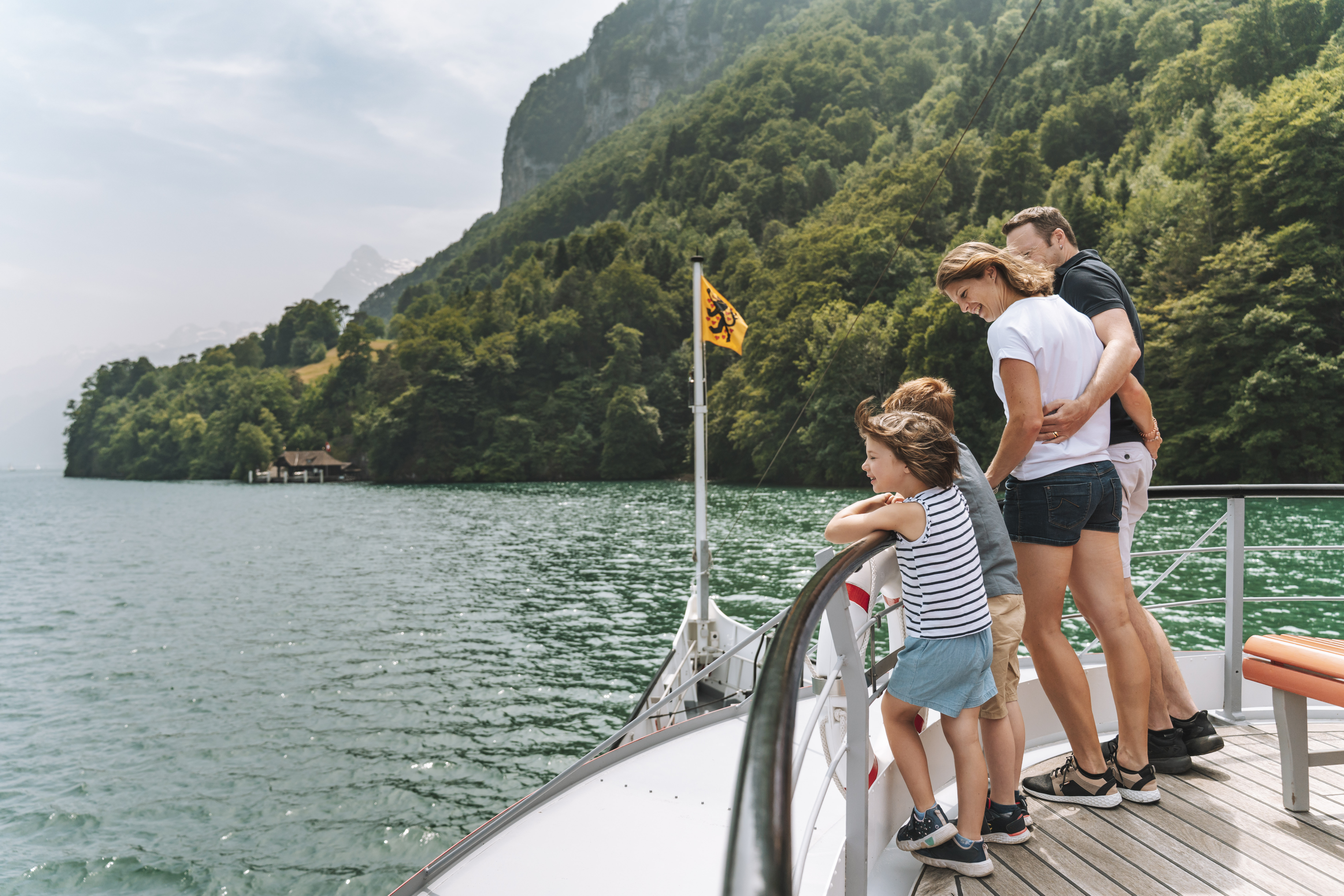 Familie auf dem Vierwaldstättersee