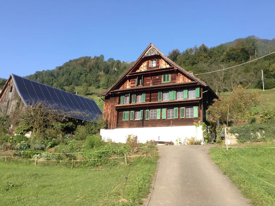 Bauernhaus mit traumhafter Seesicht - Haus