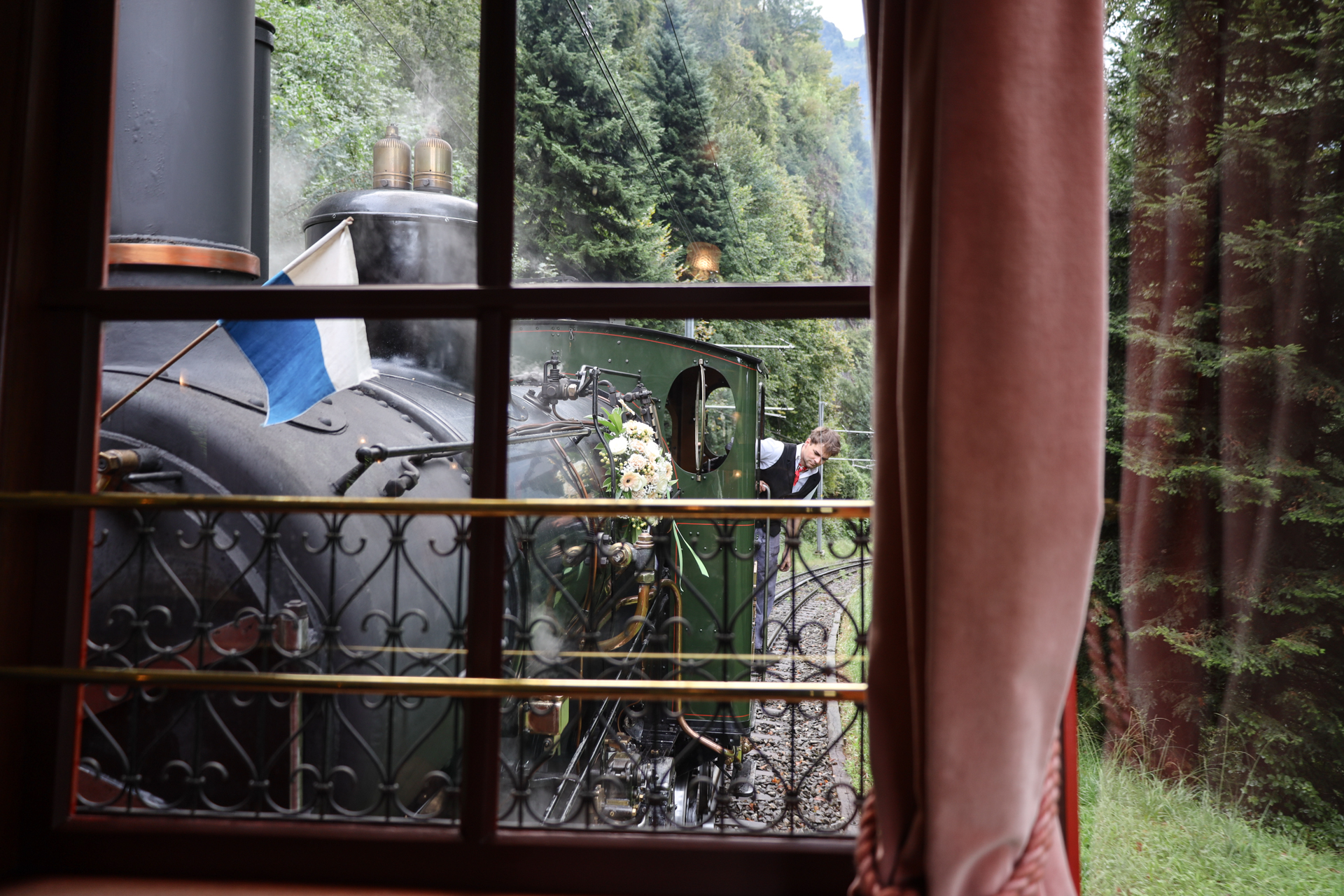 mys-SOMMERDAMPFFAHRTEN LOK 16  | AB VITZNAU-Dampf Lok 16