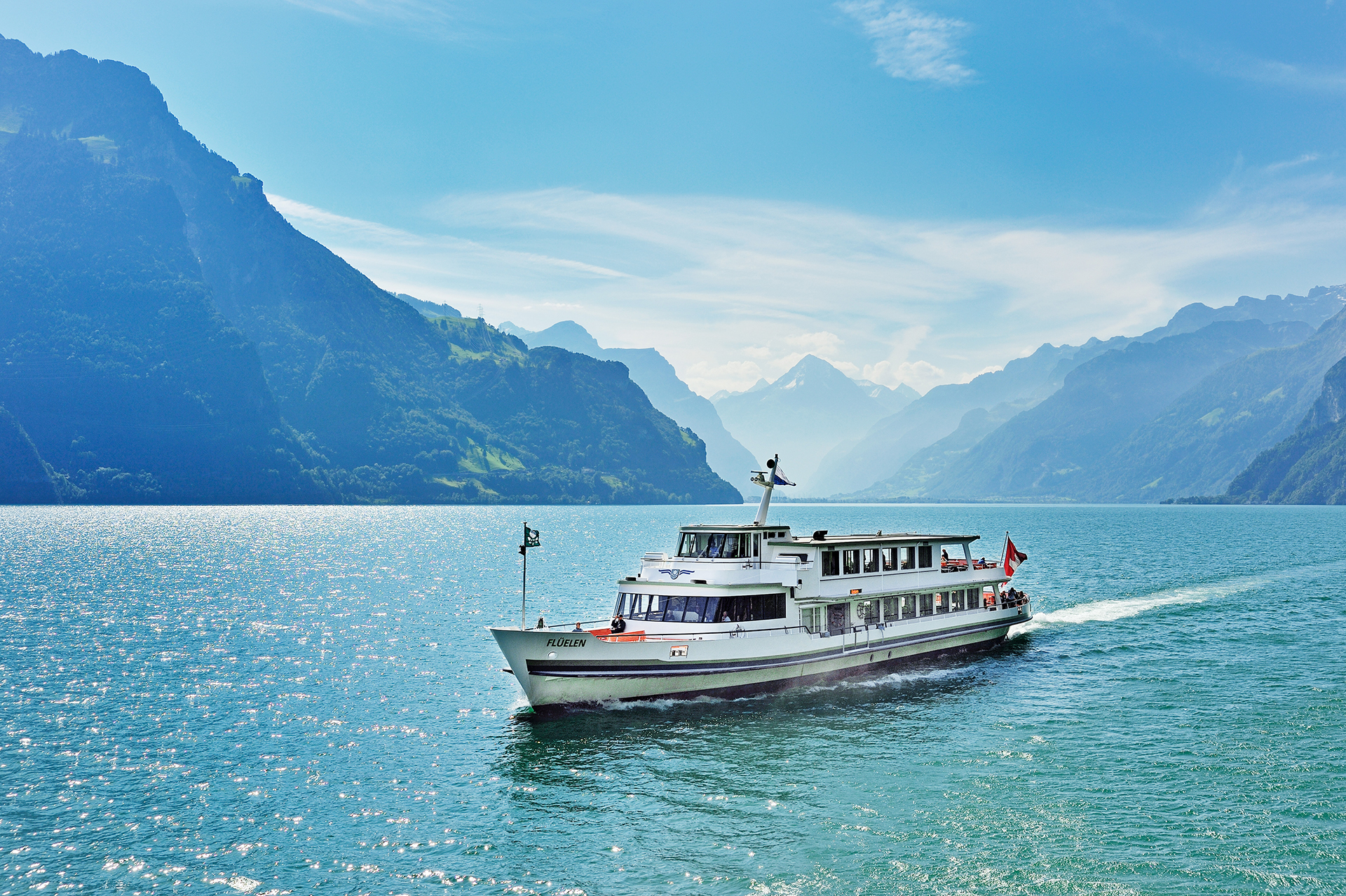 Motorschiff Flüelen auf dem Urnersee