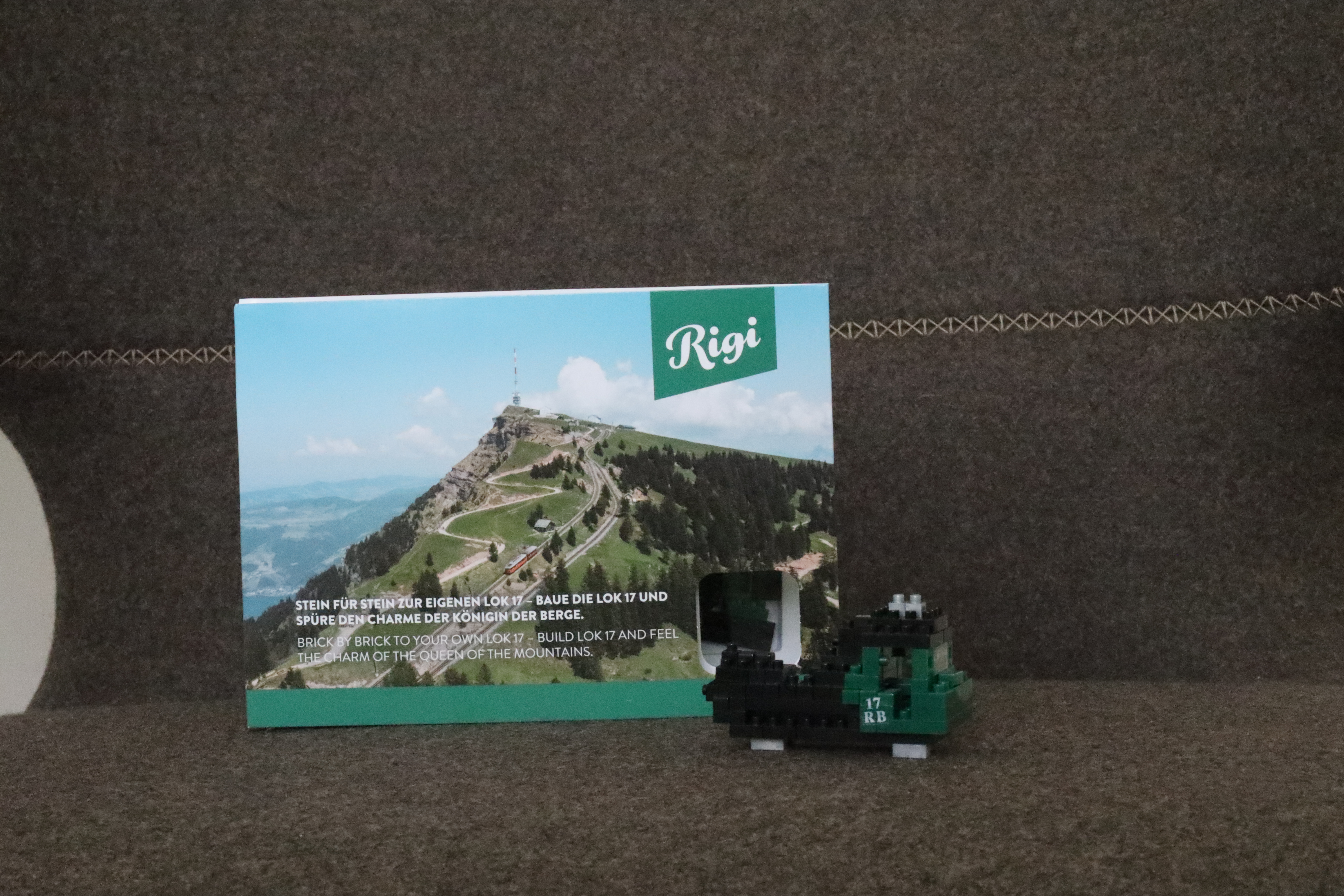 POSTKARTE MIT ZUSAMMENSETZBARER LOK 17