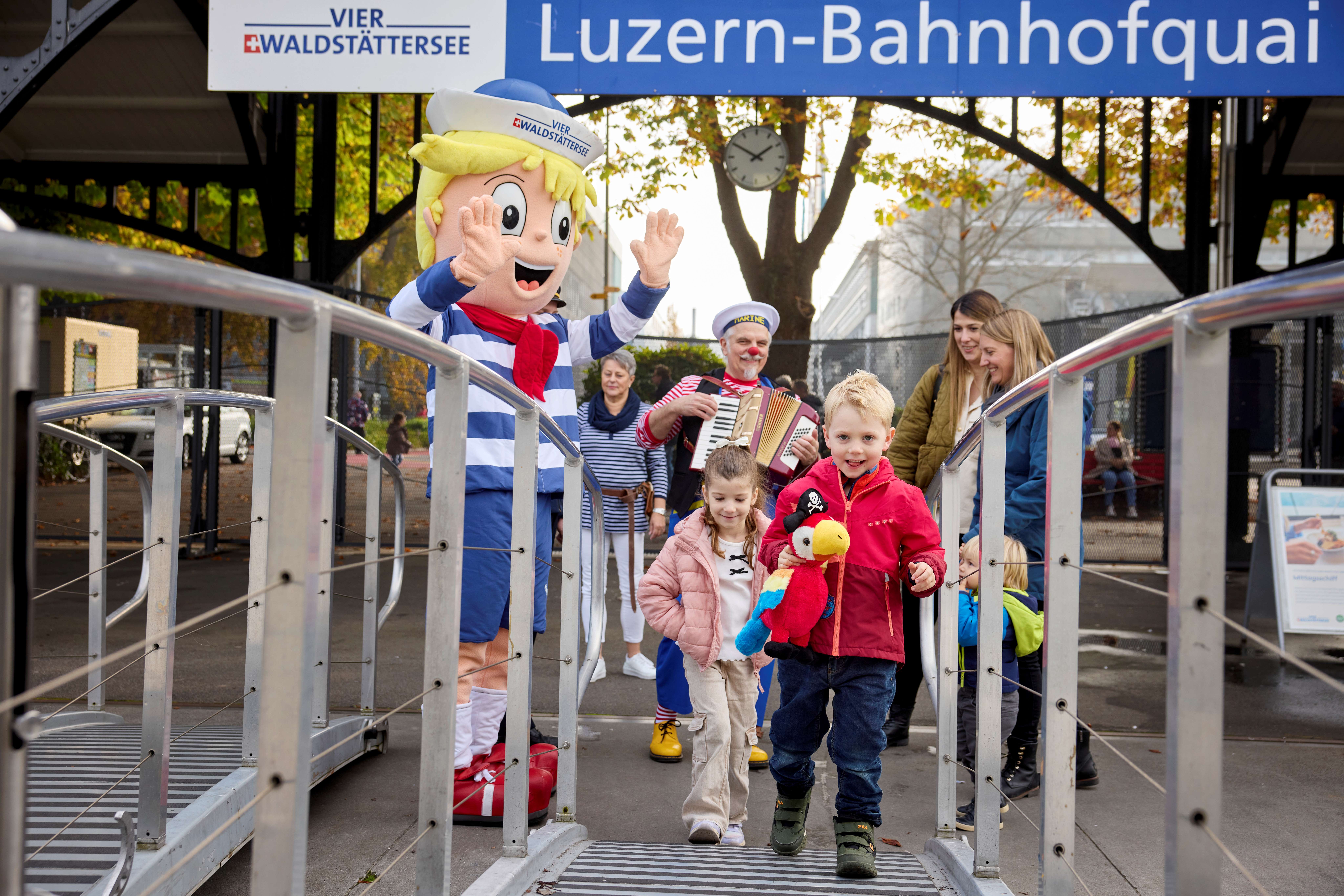 Bateau pour enfants Jeu & plaisir sur le lac des Quatre-Cantons