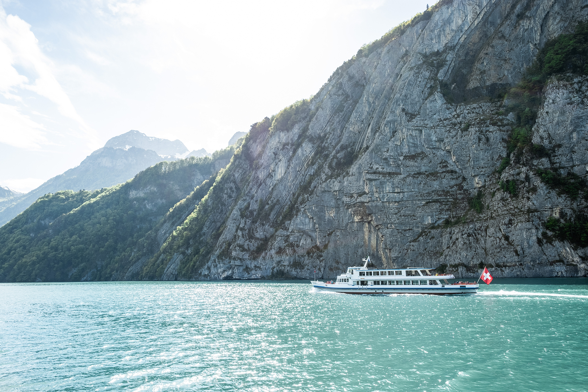 Schifffahrt auf dem Urnersee erleben & online buchen