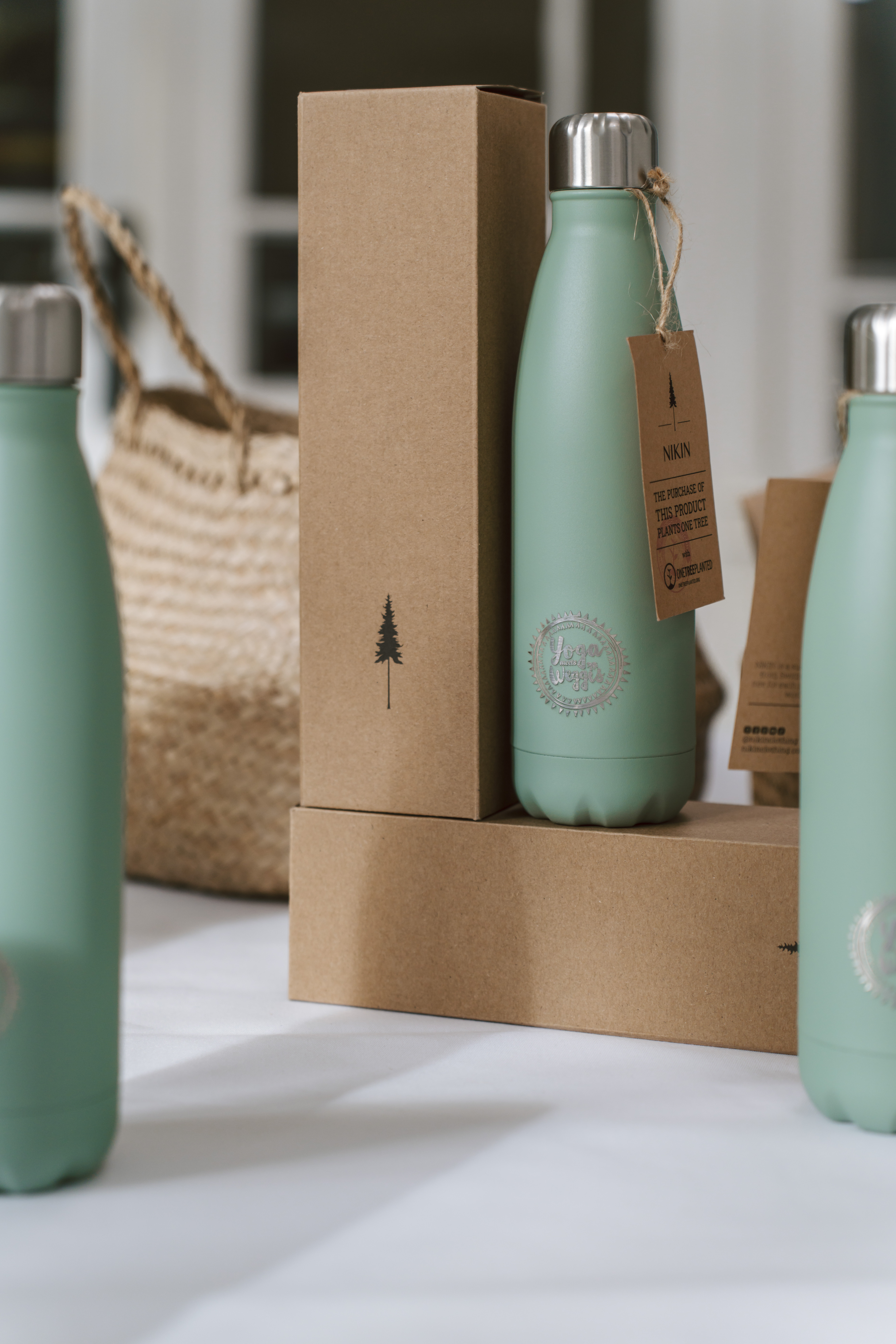 mys-Yoga meets Weggis bottle - sustainable, stylish and practical-Yoga meets Weggis Trinkflasche