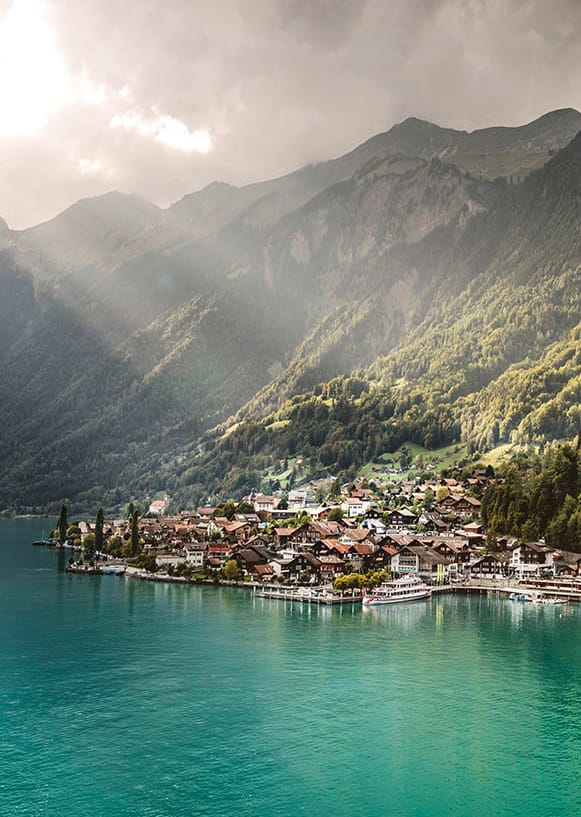 Bild Hochformat ZB Interlaken Express