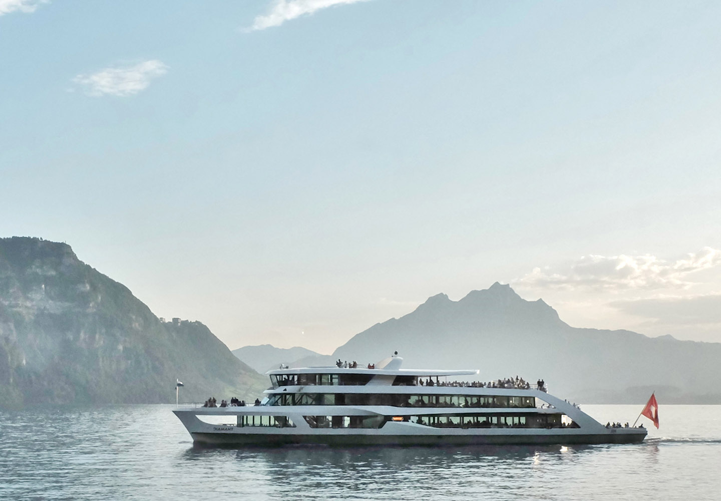 Picture of the motorboat Diamant on Lake Lucerne